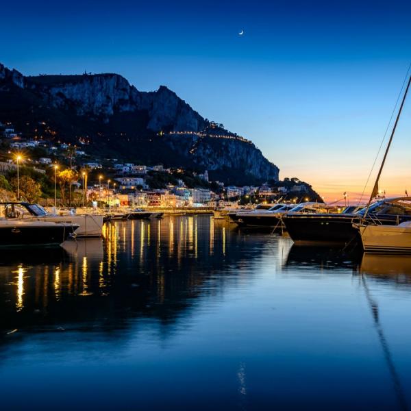 Sorrento by Night: Crociera Privata al Tramonto Con Cena sul Mare a Nerano